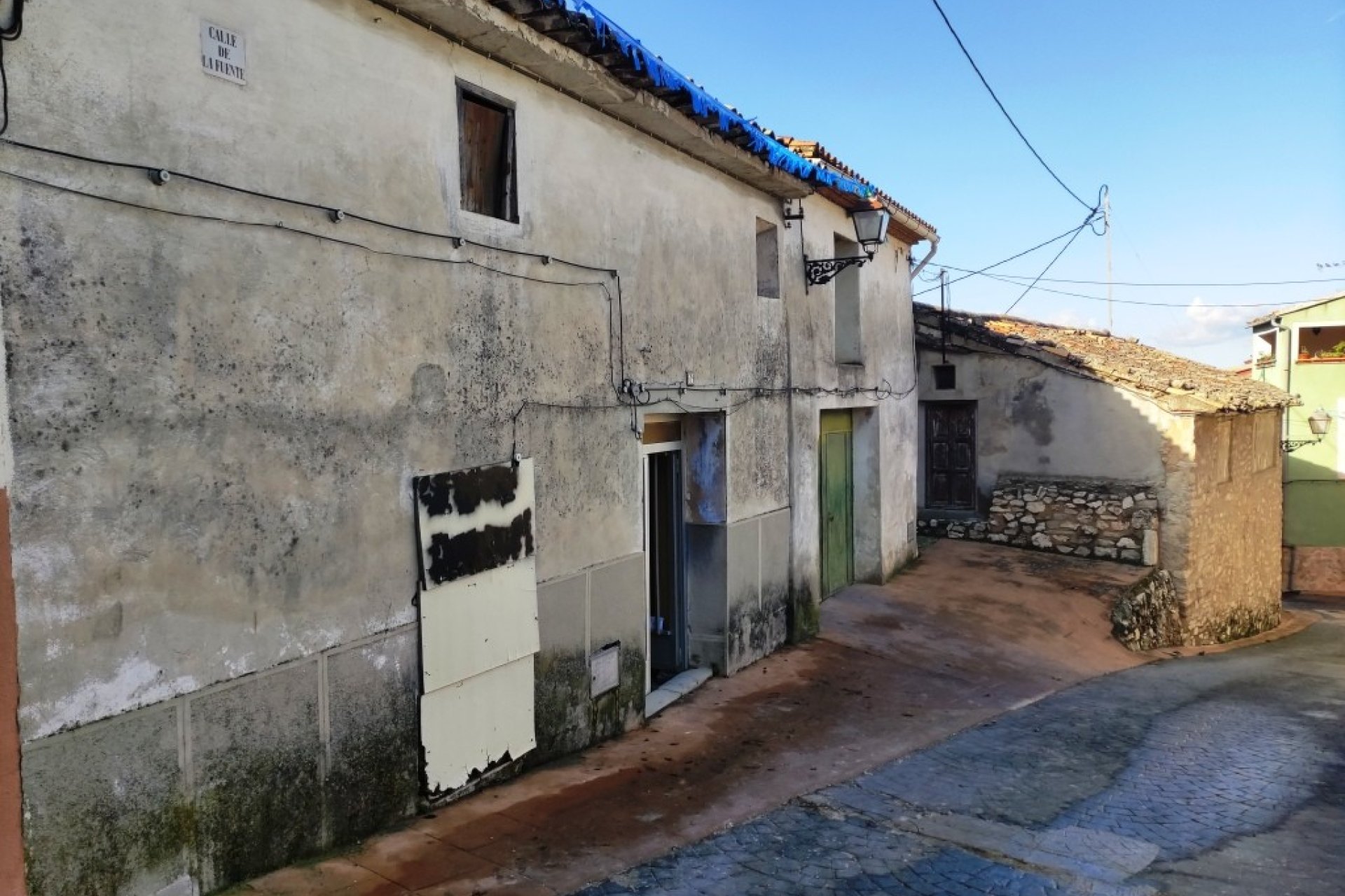 Resale - Townhouse / Duplex / Corner - Planes