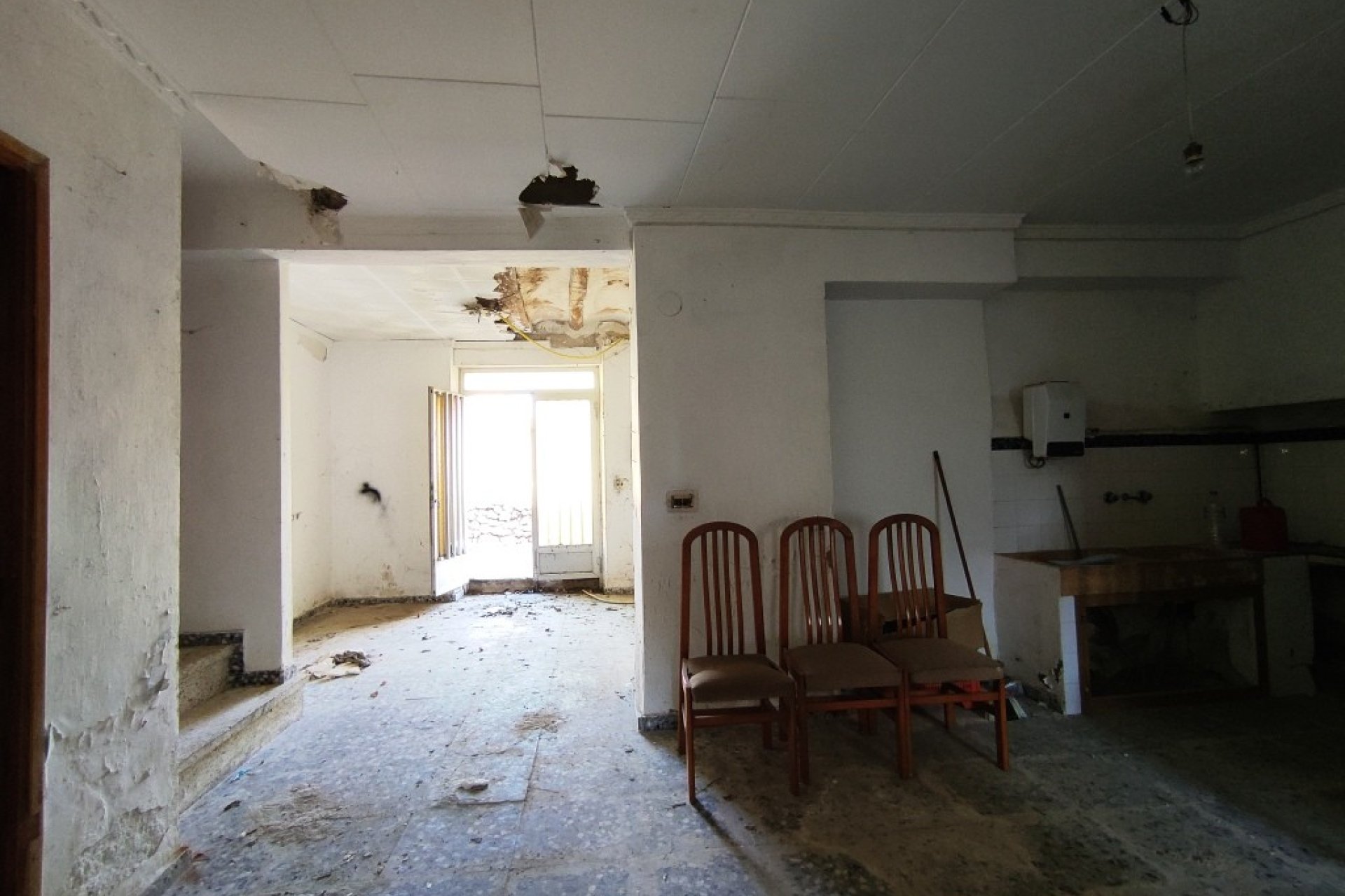 Resale - Townhouse / Duplex / Corner - Planes