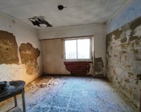 Resale - Townhouse / Duplex / Corner - Planes