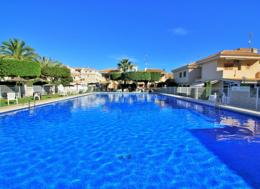 Resale - Townhouse / Duplex / Corner - Playa Flamenca