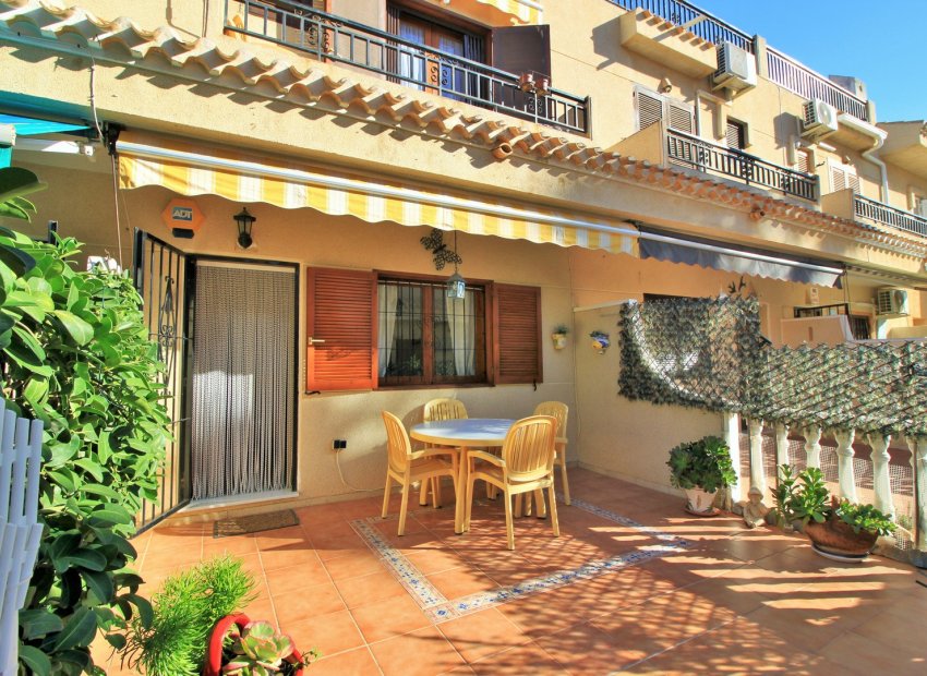 Resale - Townhouse / Duplex / Corner - Playa Flamenca