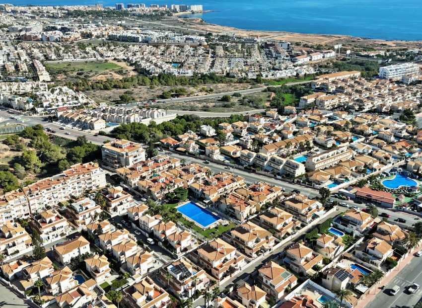 Resale - Townhouse / Duplex / Corner - Playa Flamenca