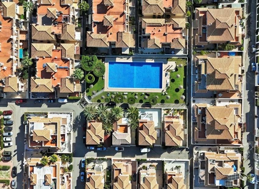 Resale - Townhouse / Duplex / Corner - Playa Flamenca