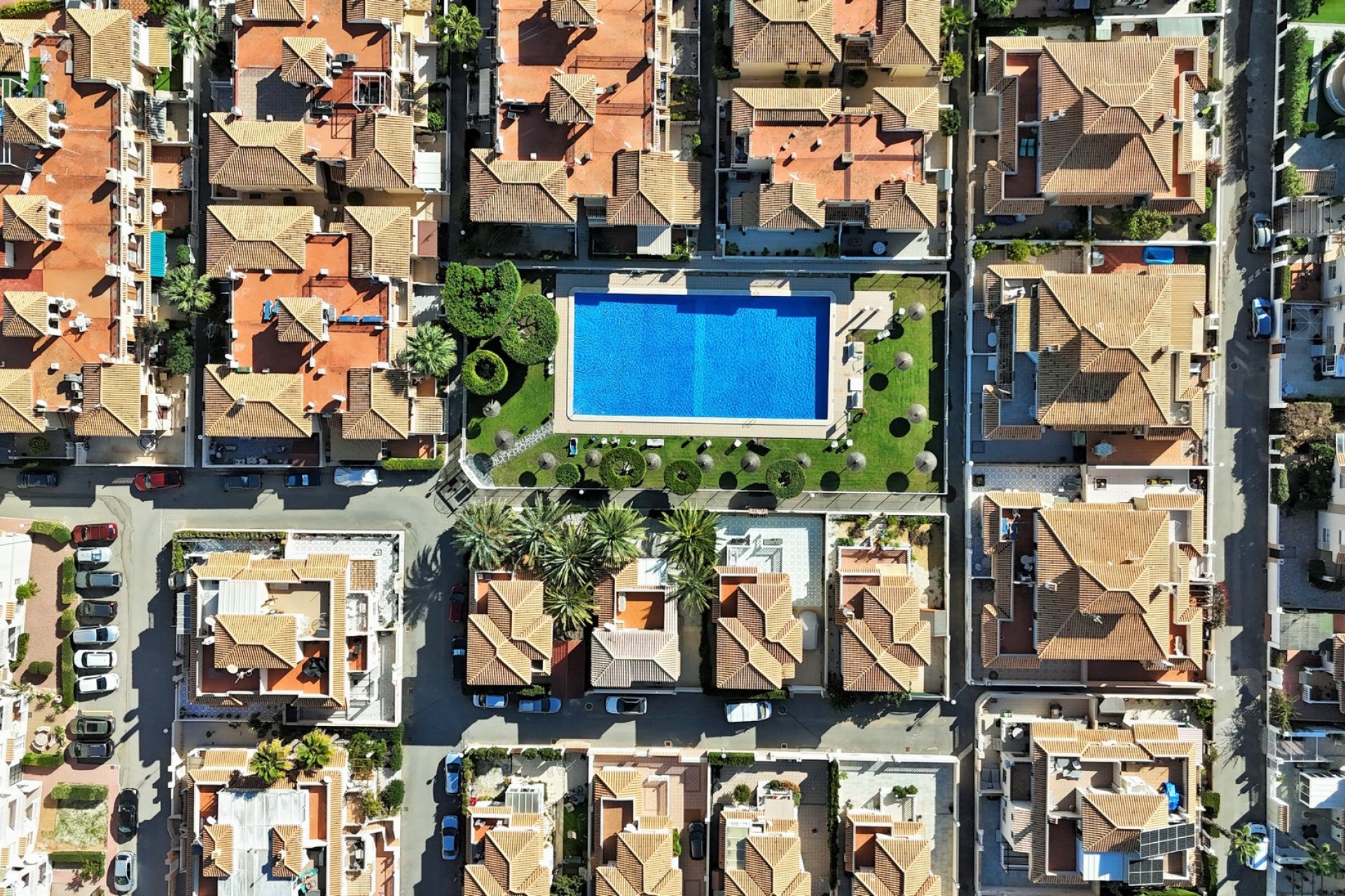 Resale - Townhouse / Duplex / Corner - Playa Flamenca