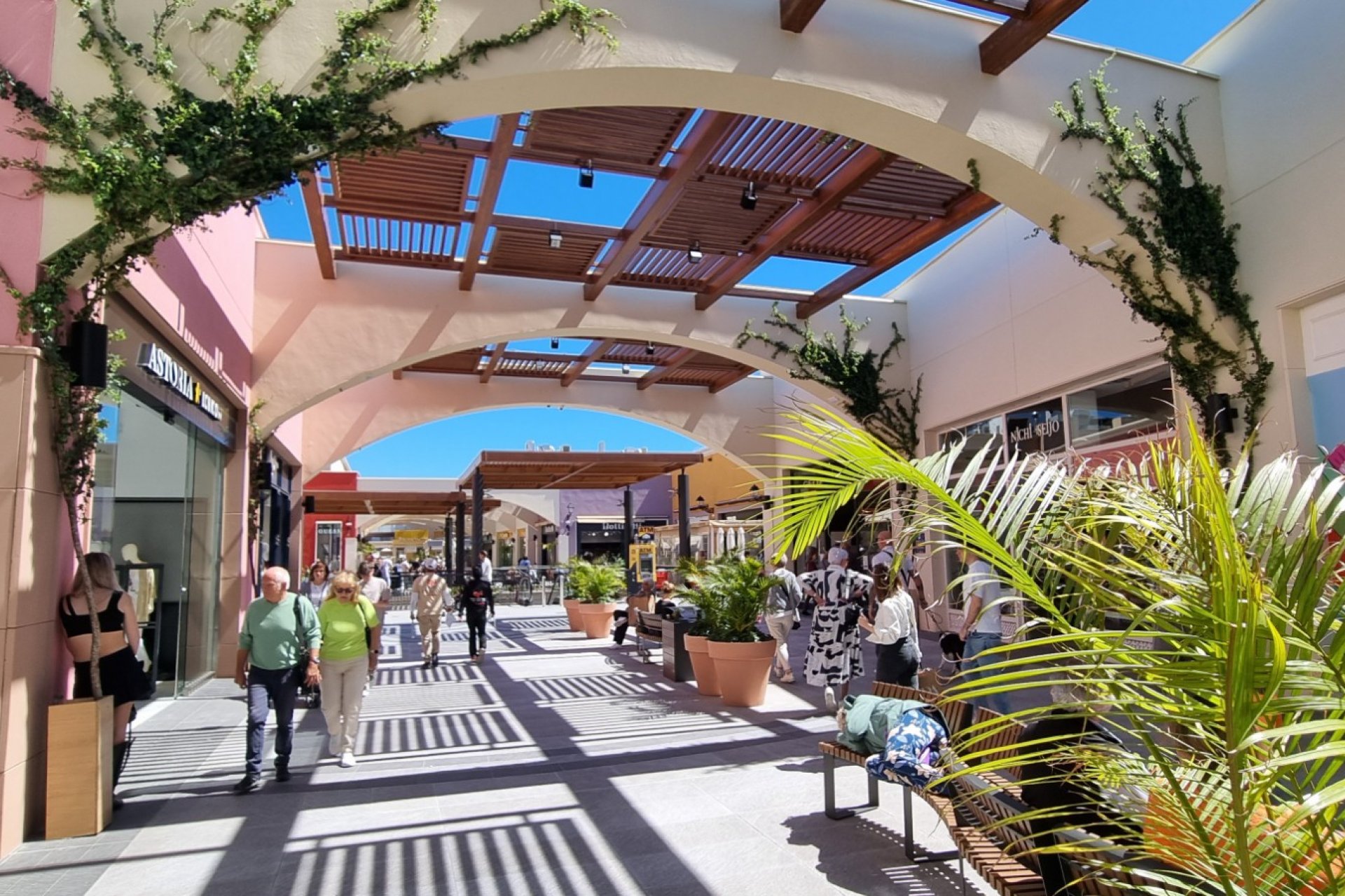 Resale - Townhouse / Duplex / Corner - Playa Flamenca