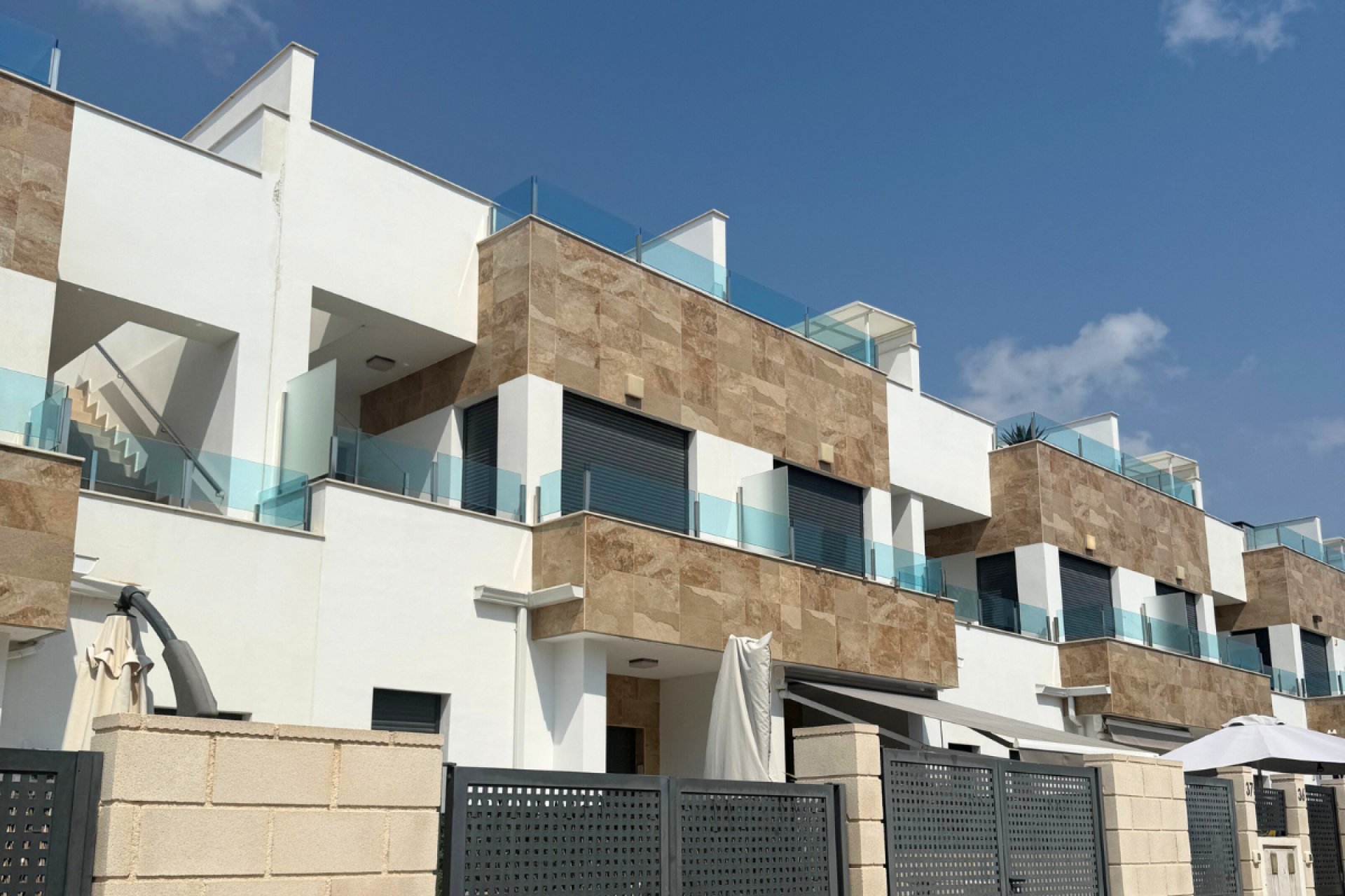 Resale - Townhouse / Duplex / Corner - Playa Flamenca