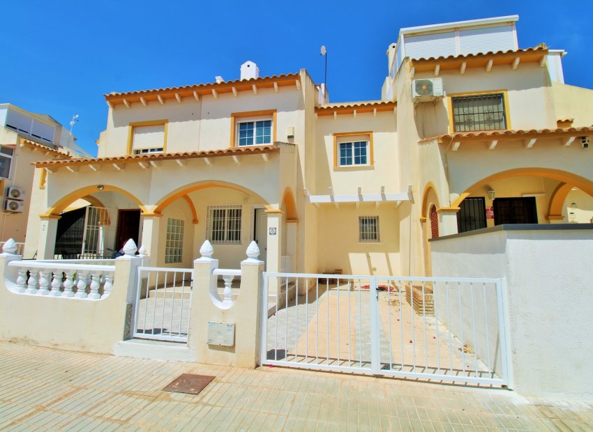 Resale - Townhouse / Duplex / Corner - Playa Flamenca