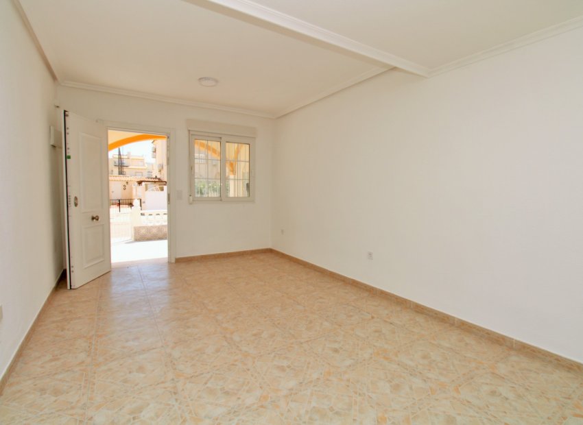 Resale - Townhouse / Duplex / Corner - Playa Flamenca