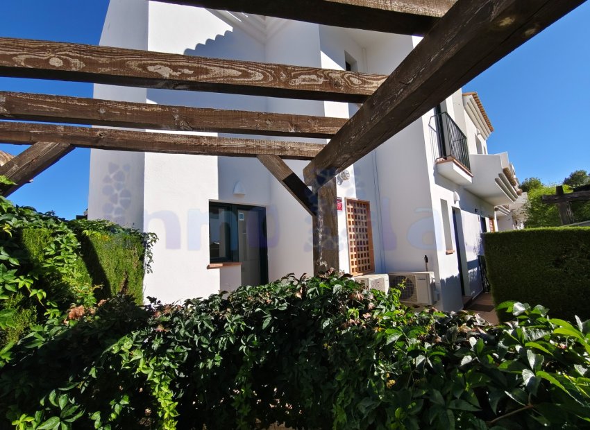 Resale - Townhouse / Duplex / Corner - Polop - Urbanizacion