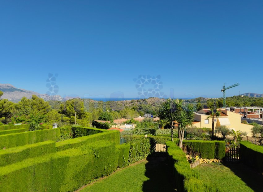 Resale - Townhouse / Duplex / Corner - Polop - Urbanizacion