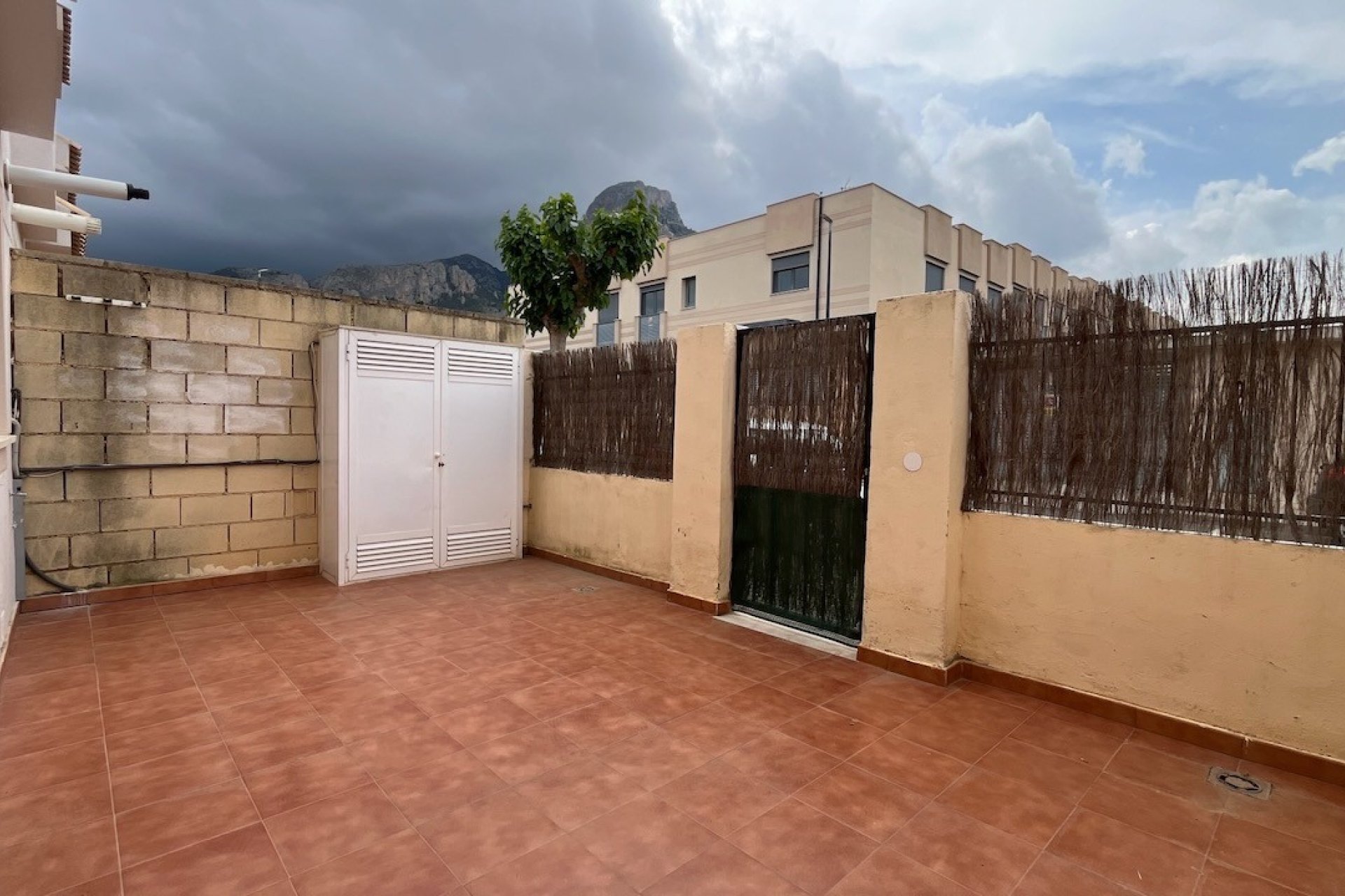 Resale - Townhouse / Duplex / Corner - Polop - Urbanizaciones