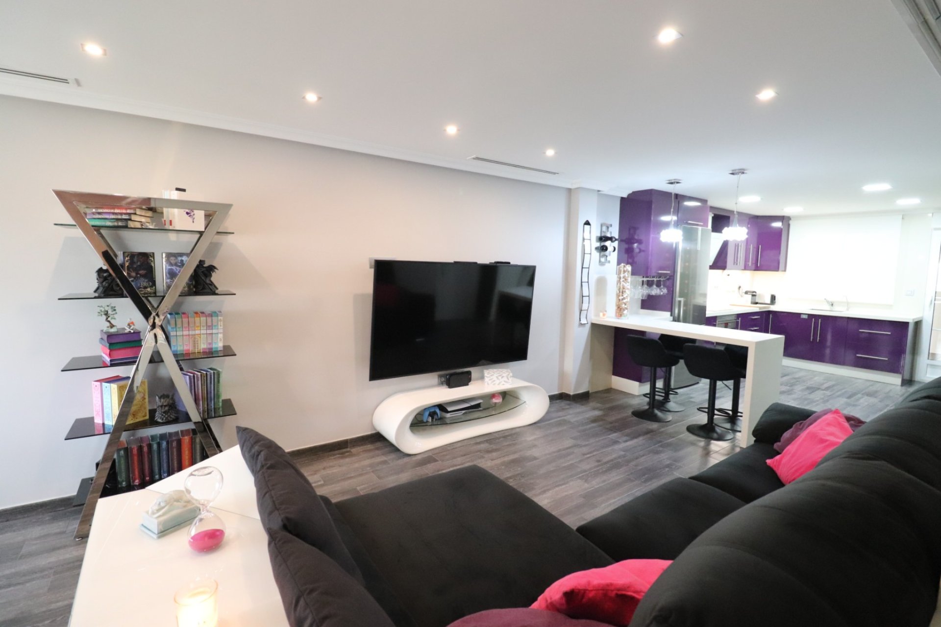 Resale - Townhouse / Duplex / Corner - Redován - Redovan - Town