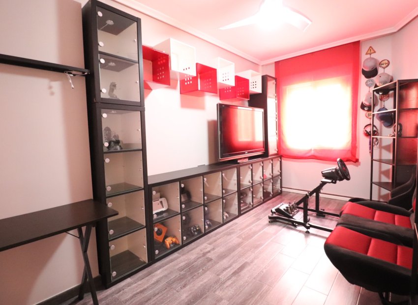 Resale - Townhouse / Duplex / Corner - Redován - Redovan - Town