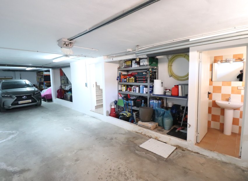 Resale - Townhouse / Duplex / Corner - Redován - Redovan - Town