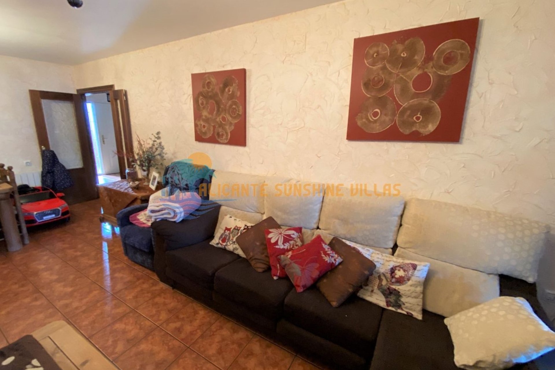 Resale - Townhouse / Duplex / Corner - Salinas