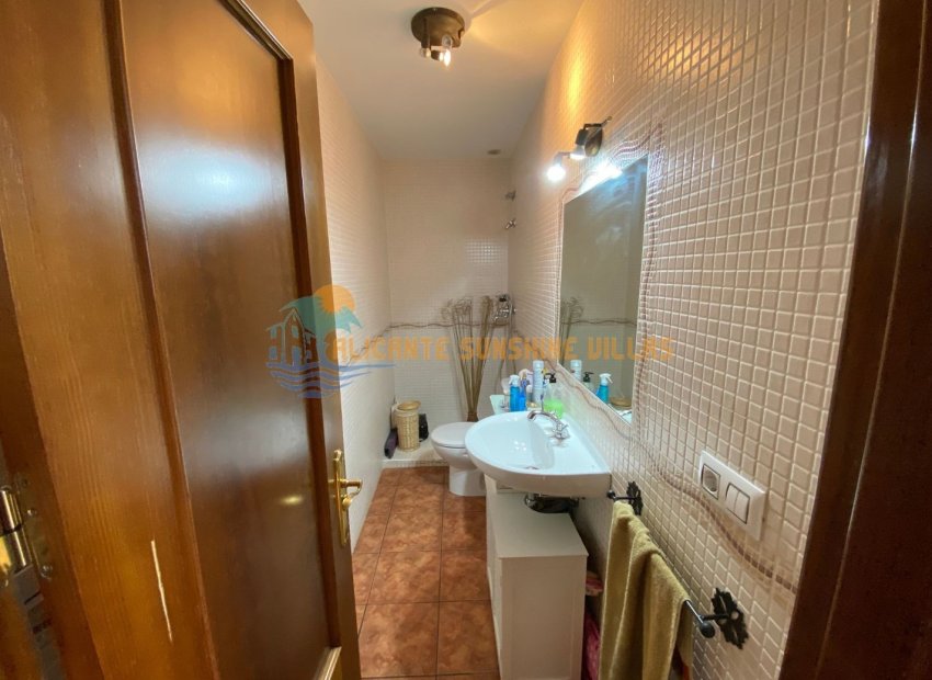 Resale - Townhouse / Duplex / Corner - Salinas