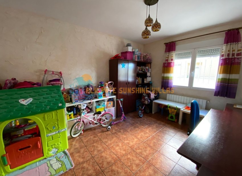 Resale - Townhouse / Duplex / Corner - Salinas