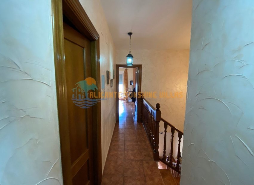 Resale - Townhouse / Duplex / Corner - Salinas