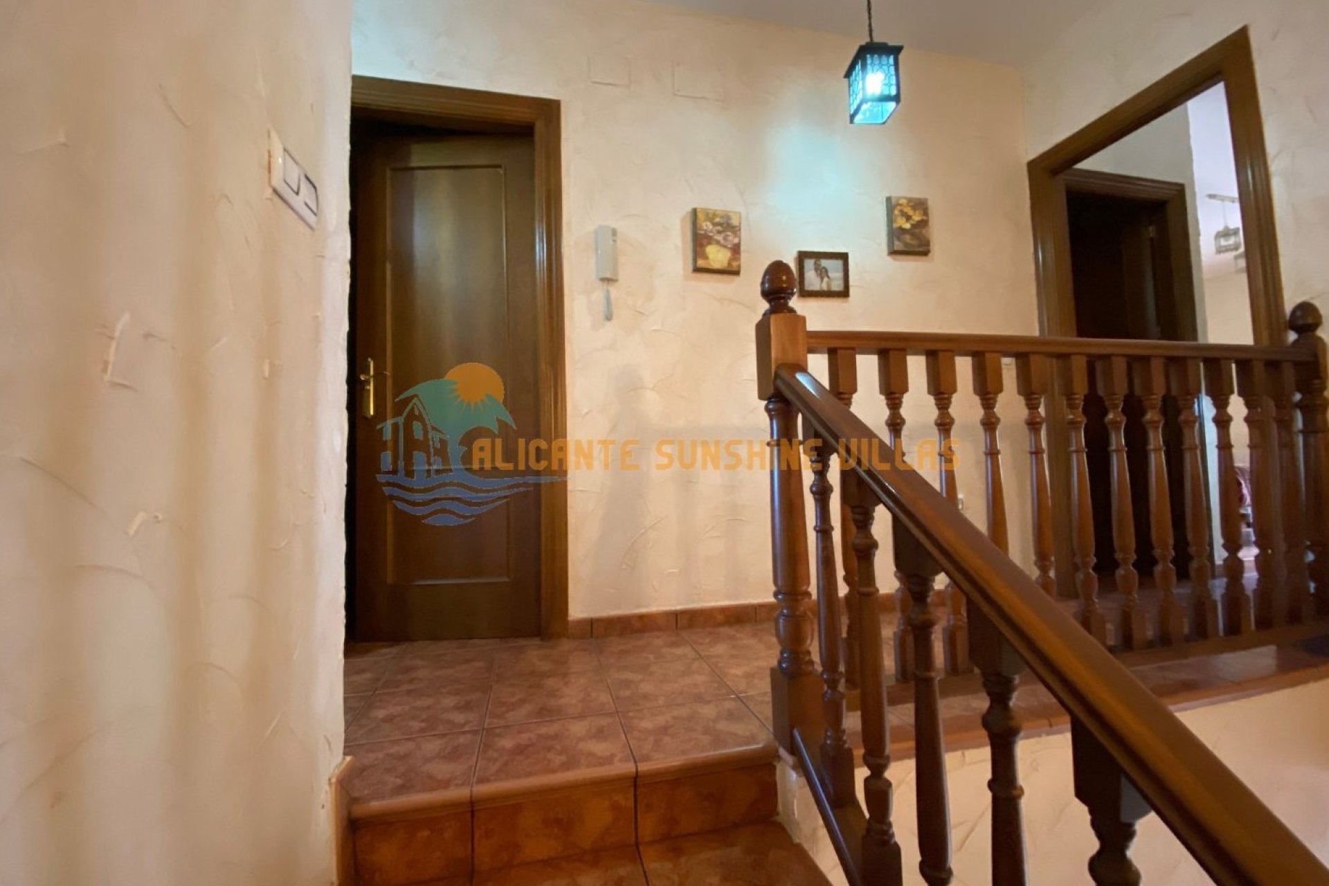 Resale - Townhouse / Duplex / Corner - Salinas