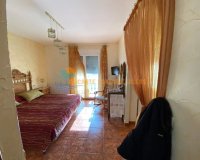 Resale - Townhouse / Duplex / Corner - Salinas