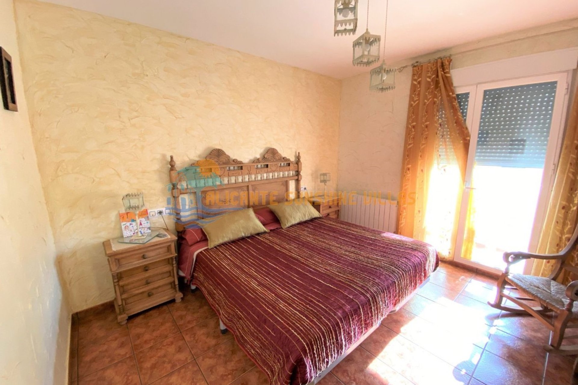 Resale - Townhouse / Duplex / Corner - Salinas