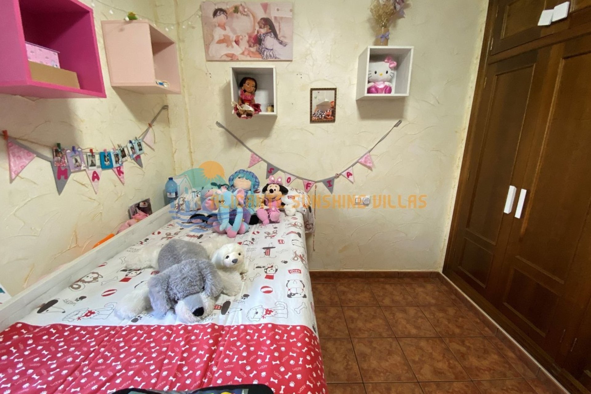 Resale - Townhouse / Duplex / Corner - Salinas