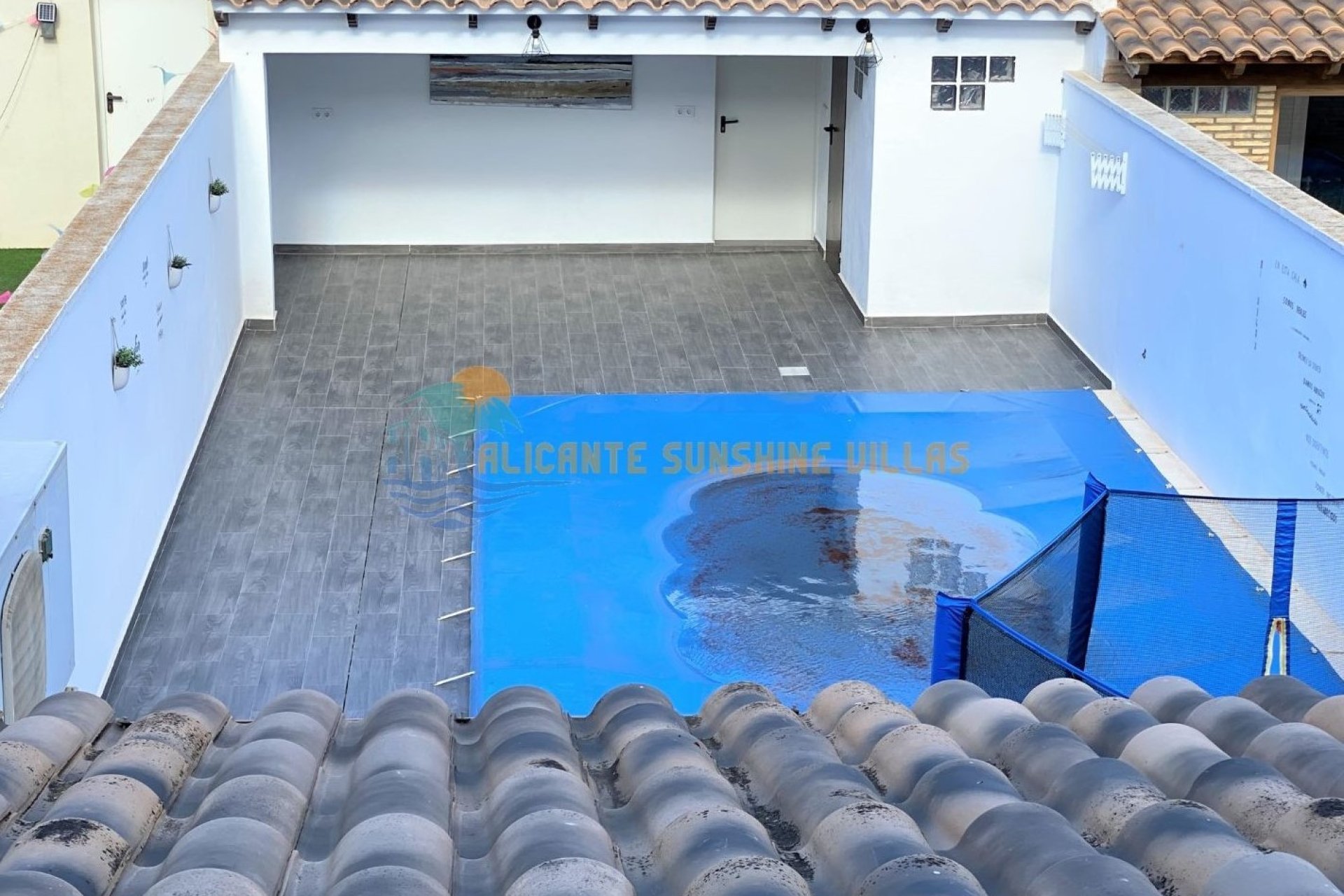 Resale - Townhouse / Duplex / Corner - Salinas