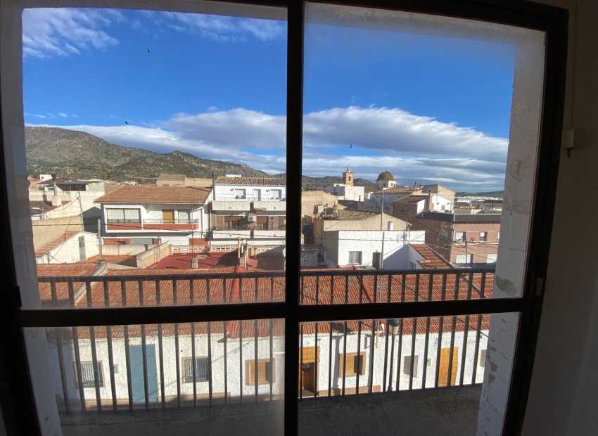 Resale - Townhouse / Duplex / Corner - Salinas