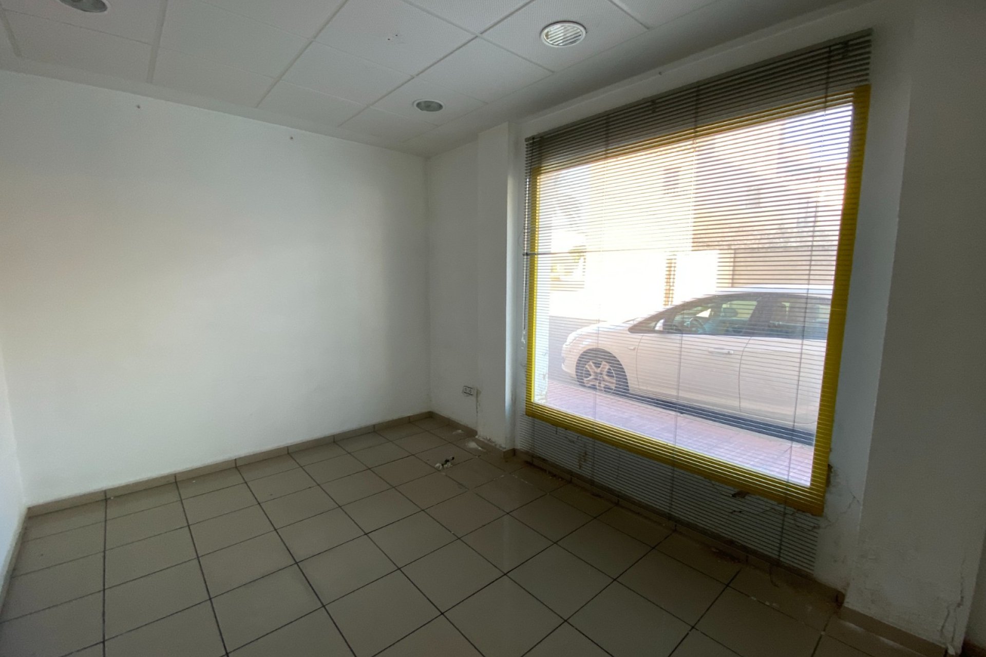 Resale - Townhouse / Duplex / Corner - Salinas