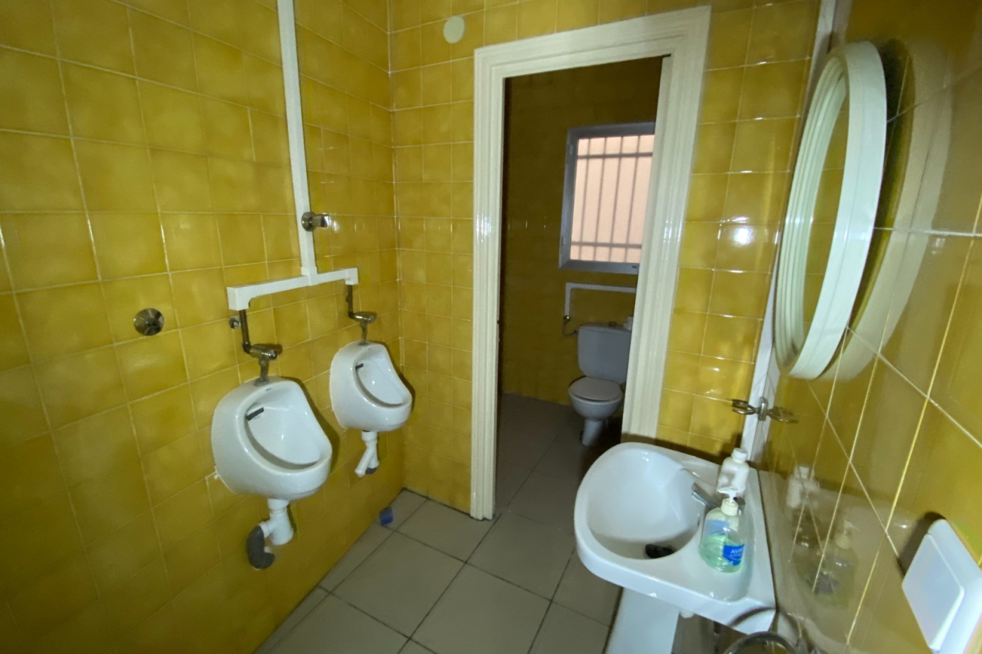 Resale - Townhouse / Duplex / Corner - Salinas