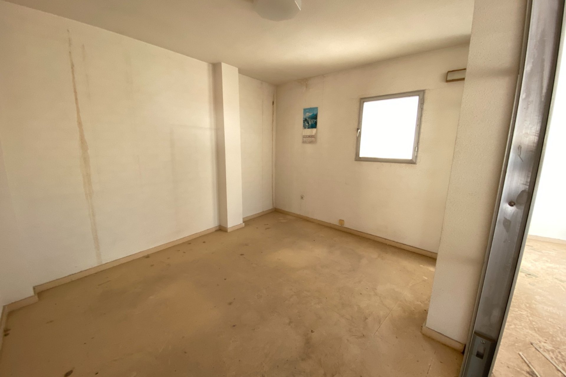 Resale - Townhouse / Duplex / Corner - Salinas