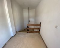 Resale - Townhouse / Duplex / Corner - Salinas