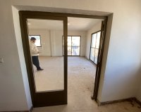 Resale - Townhouse / Duplex / Corner - Salinas