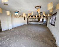 Resale - Townhouse / Duplex / Corner - Salinas