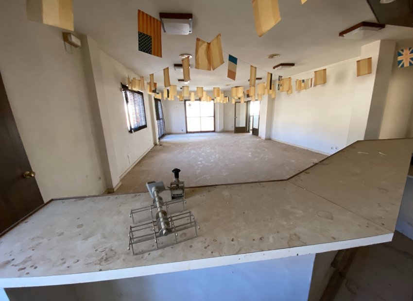 Resale - Townhouse / Duplex / Corner - Salinas