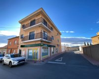 Resale - Townhouse / Duplex / Corner - Salinas