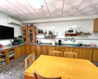 Resale - Townhouse / Duplex / Corner - Salinas