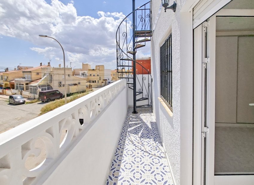 Resale - Townhouse / Duplex / Corner - San Fulgencio - La Marina