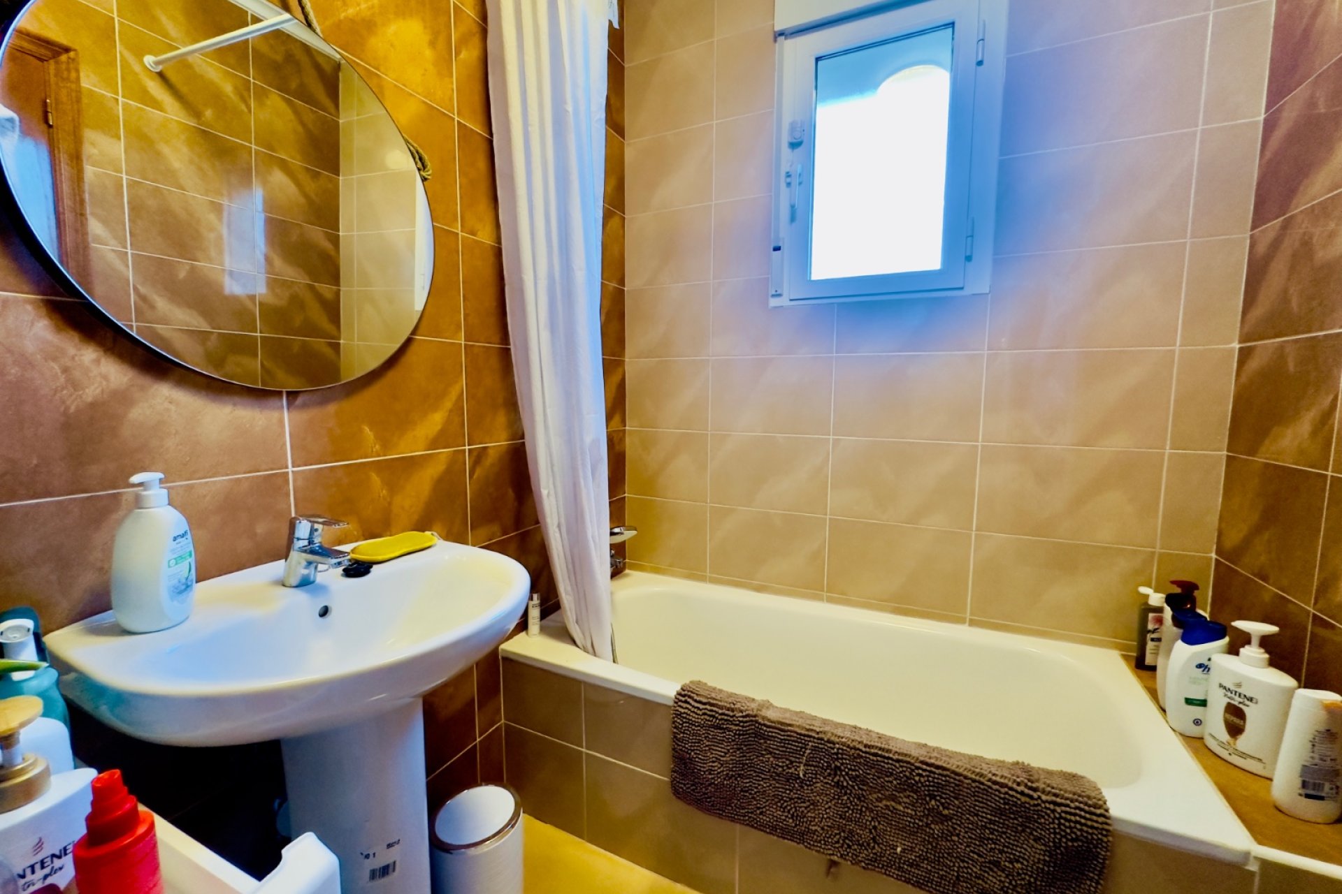 Resale - Townhouse / Duplex / Corner - San Miguel de Salinas - Ciudad de las comunicaciones