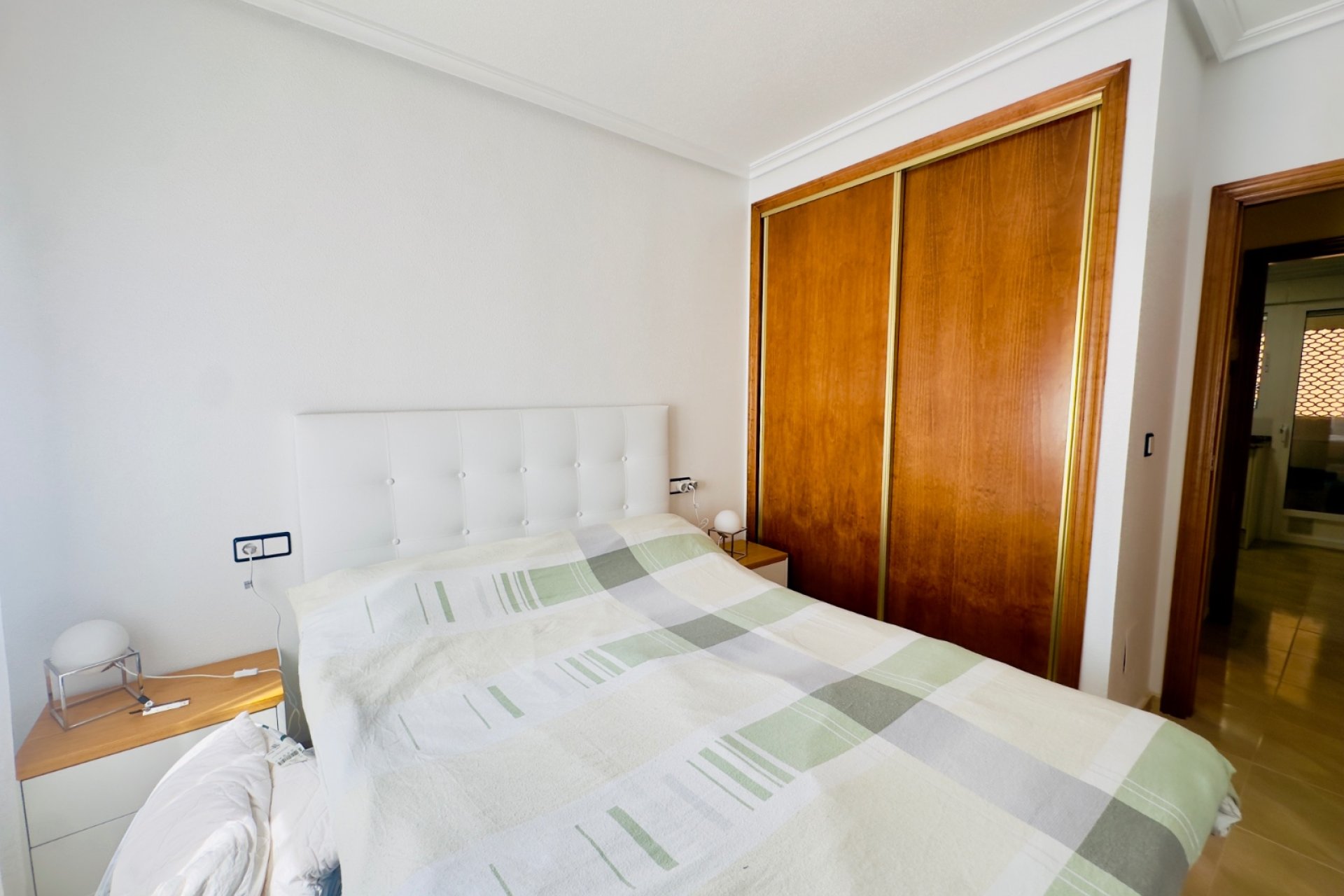 Resale - Townhouse / Duplex / Corner - San Miguel de Salinas - Ciudad de las comunicaciones