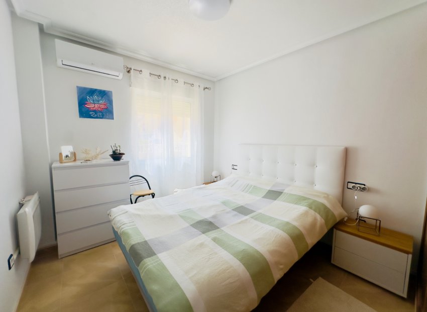 Resale - Townhouse / Duplex / Corner - San Miguel de Salinas - Ciudad de las comunicaciones