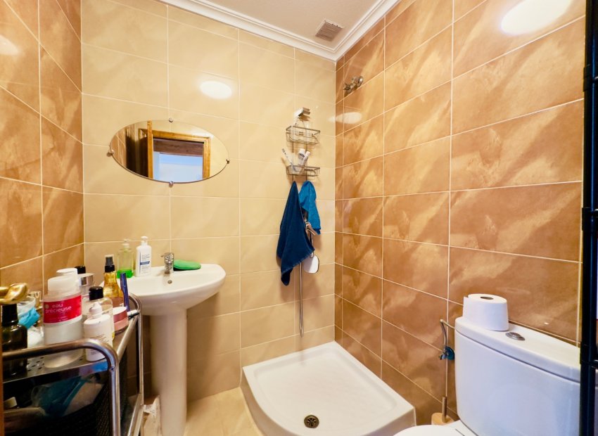 Resale - Townhouse / Duplex / Corner - San Miguel de Salinas - Ciudad de las comunicaciones