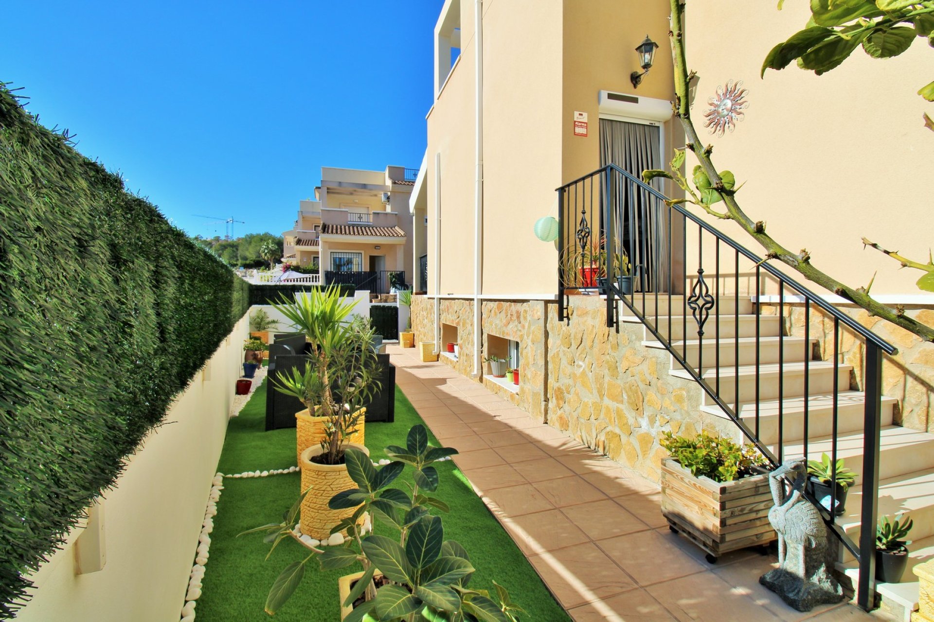 Resale - Townhouse / Duplex / Corner - San Miguel de Salinas