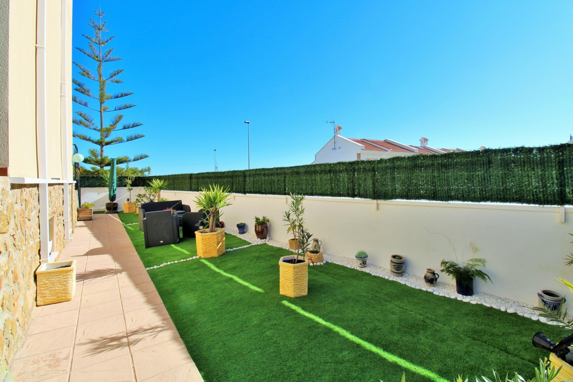 Resale - Townhouse / Duplex / Corner - San Miguel de Salinas