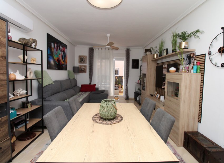 Resale - Townhouse / Duplex / Corner - San Miguel de Salinas