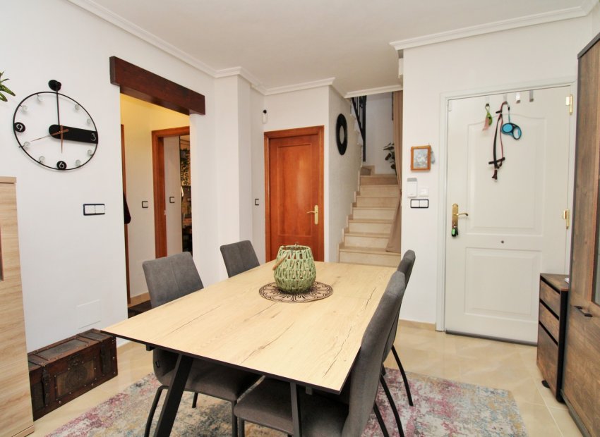 Resale - Townhouse / Duplex / Corner - San Miguel de Salinas