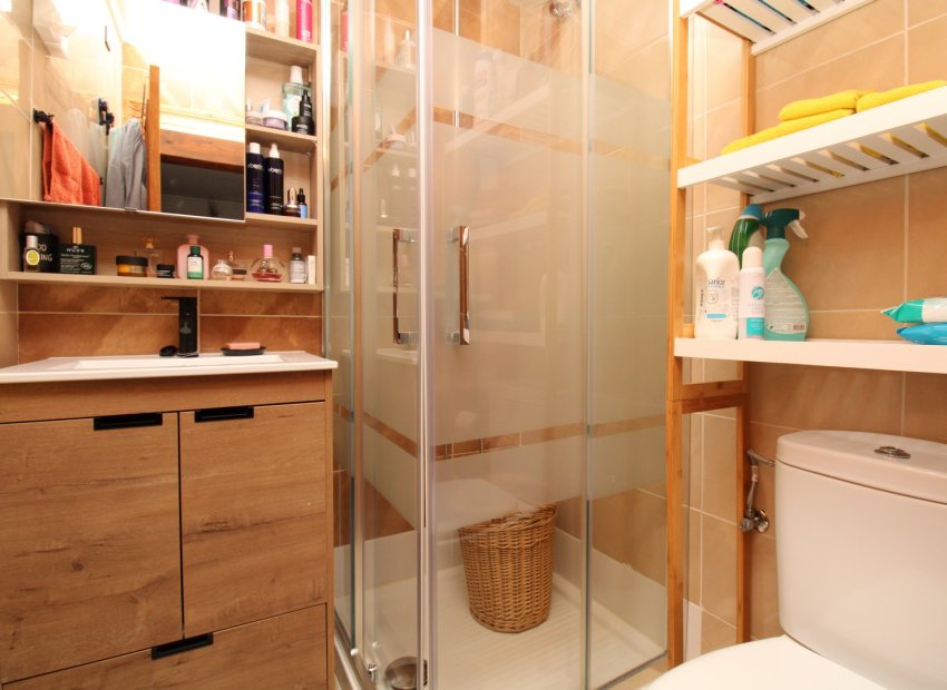 Resale - Townhouse / Duplex / Corner - San Miguel de Salinas