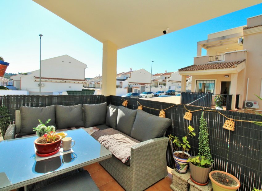 Resale - Townhouse / Duplex / Corner - San Miguel de Salinas