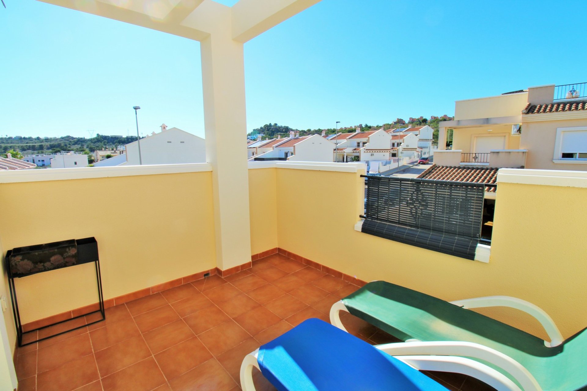 Resale - Townhouse / Duplex / Corner - San Miguel de Salinas