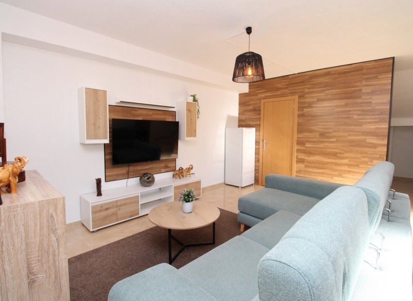 Resale - Townhouse / Duplex / Corner - San Miguel de Salinas